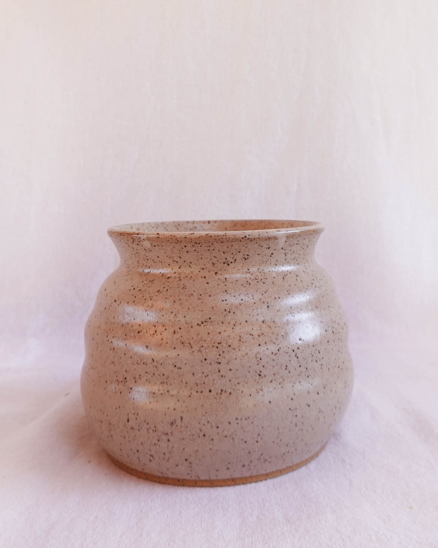 Rippled Speckled Vase / Utensil Crock
