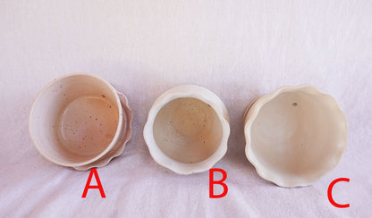 White planter w/attached Saucer (C)